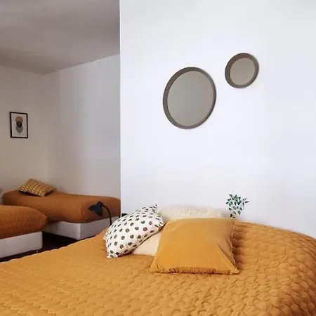 Tree Industrial Konukevi