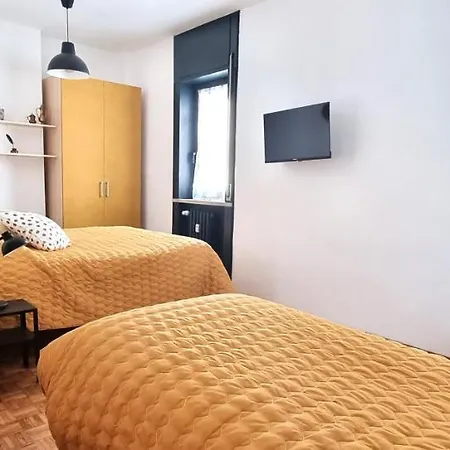 Tree Industrial Guest house Bergamo