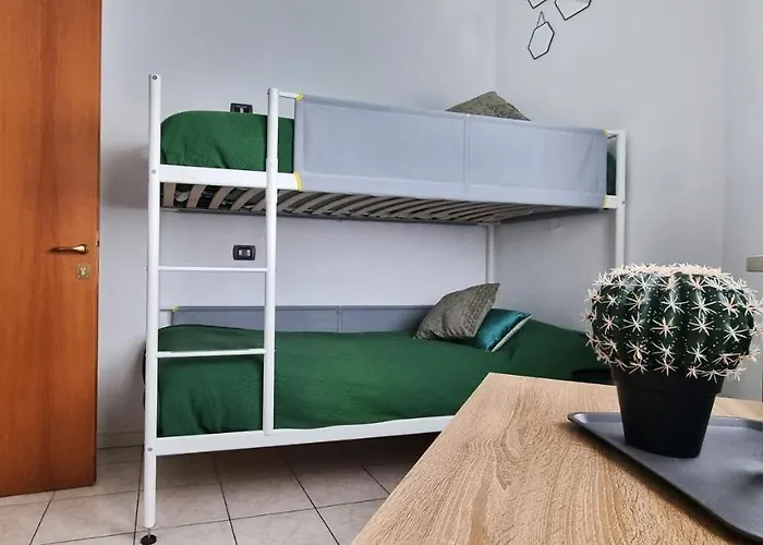 Tree Industrial Konukevi