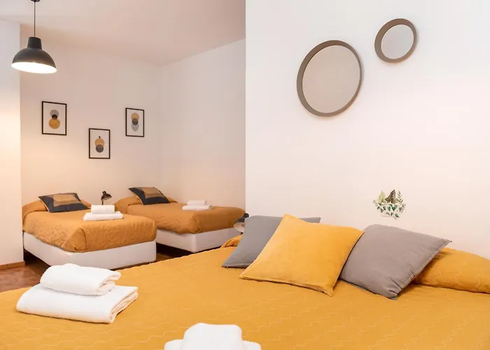 Tree Industrial Konukevi